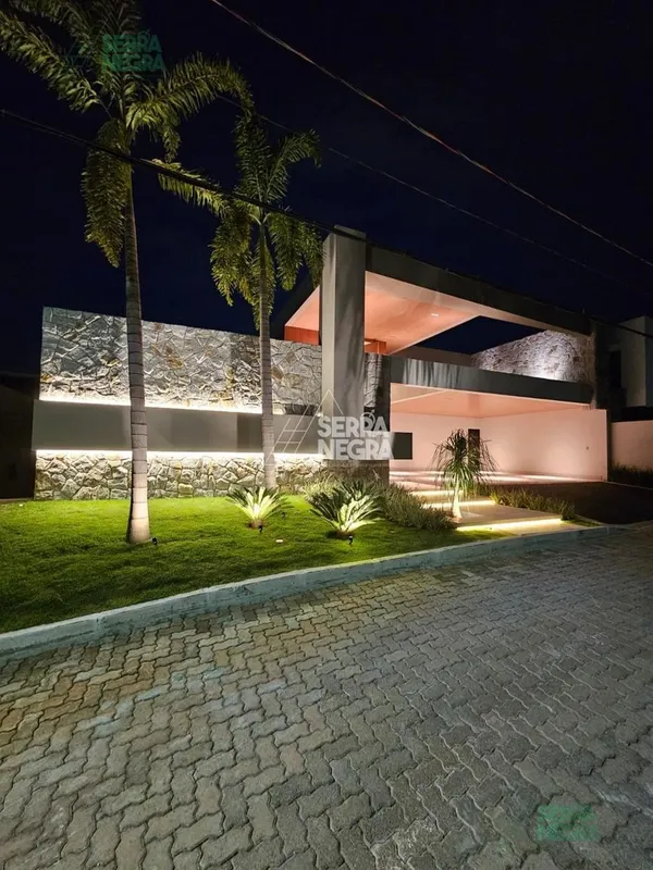 Casa moderna, imponente e projetada para oferecer o máximo em conforto, beleza e...
