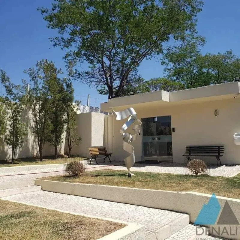 Apartamento Duplex no Lago Norte com 2 quartos, localização privilegiada ao lado...