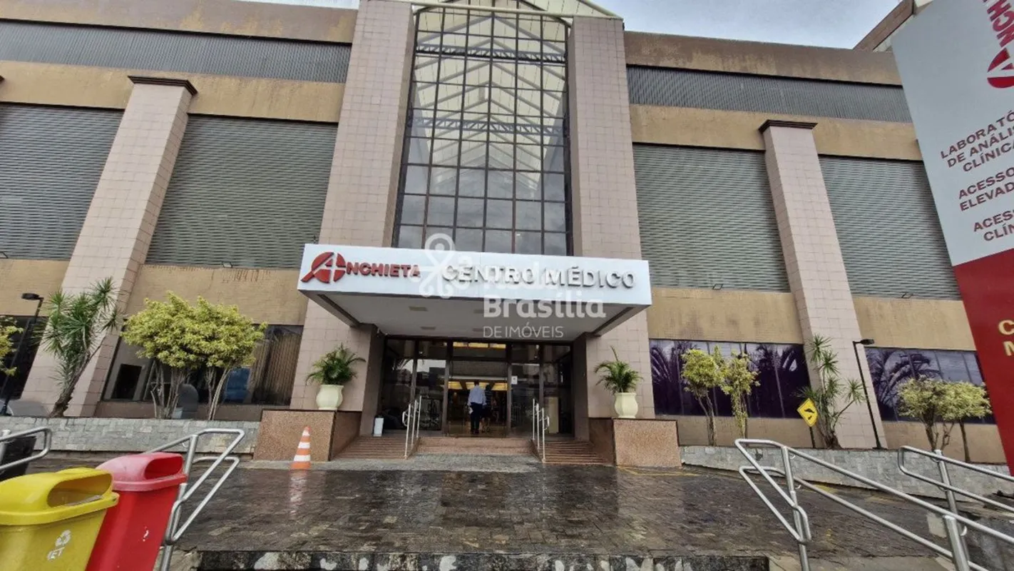 Ótima Sala comercial, quitada e escriturada, em Taguatinga no renomado Hospital ...