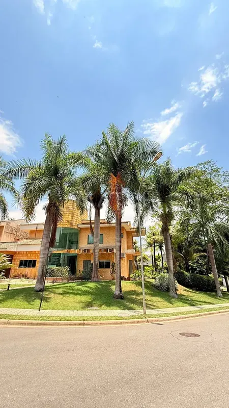 Sobrado à venda, com 439 m2 de construção, 4 suítes, no Alphaville Flamboyant, G...