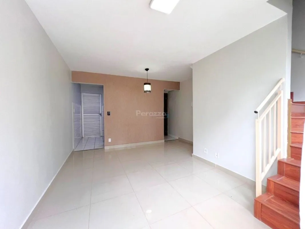 Excelente Casa de 2 quartos na QC 07 do Jardins Mangueiral Por R$ 520.000,00O Co...