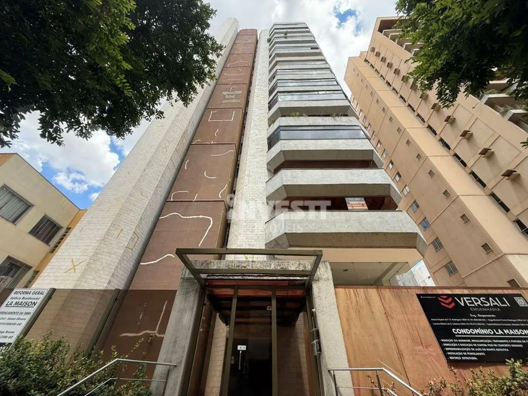 LOCALIZAÇÃO:Edif. La MaisonEm localização privilegiada, próximo a Faculdades. Ro...