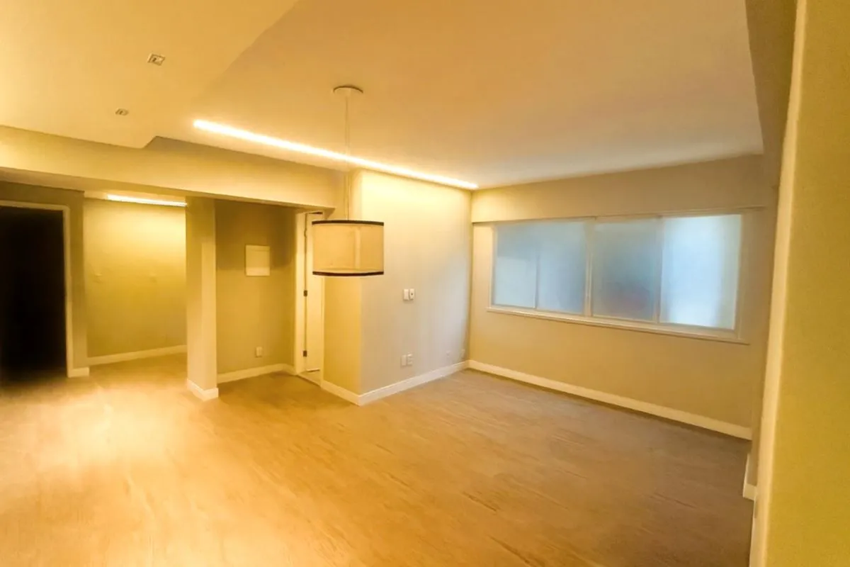 Belíssimo apartamento com 83,52m² de área privativa, recém reformado, projetado ...