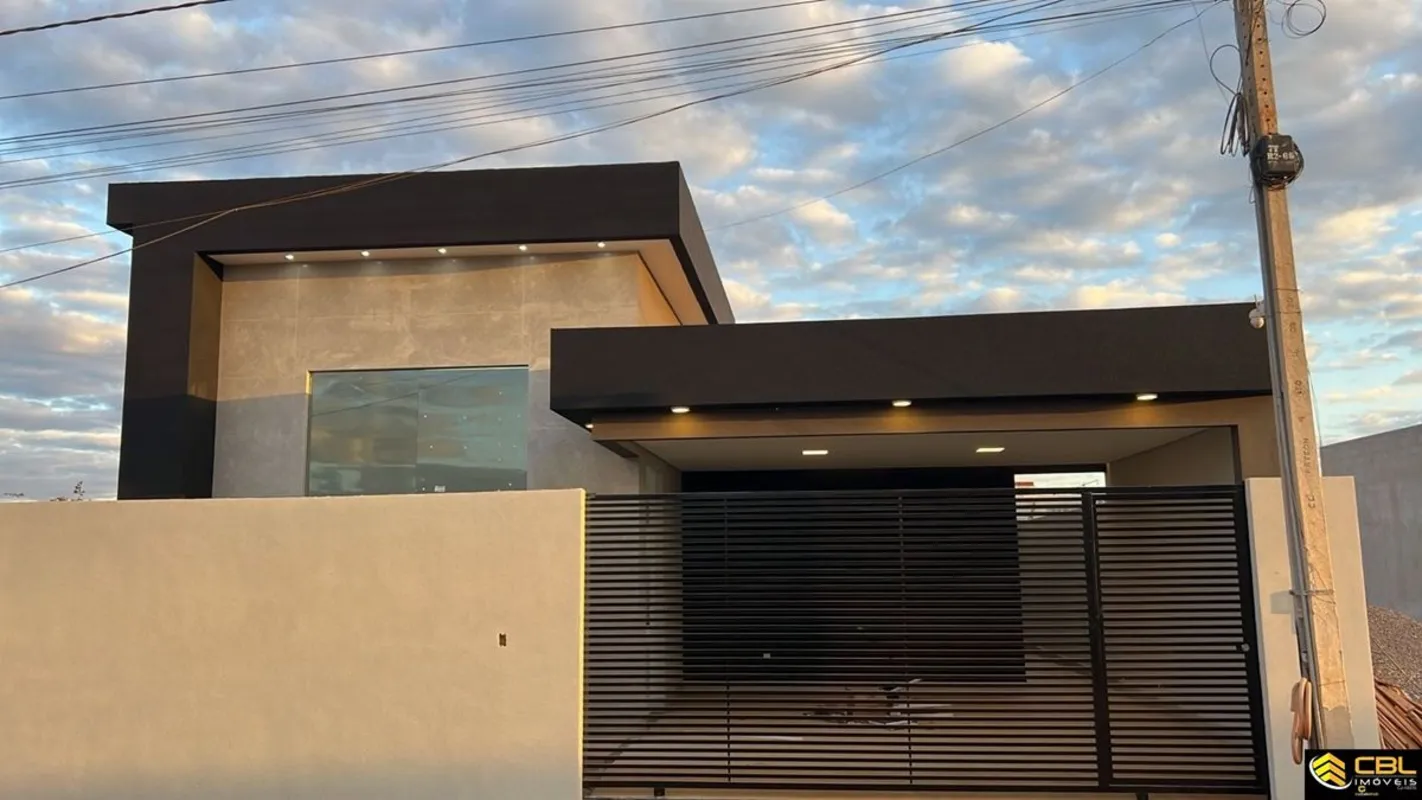 Em busca do lar dos sonhos para a sua família? Conheça essa incrível casa com tu...