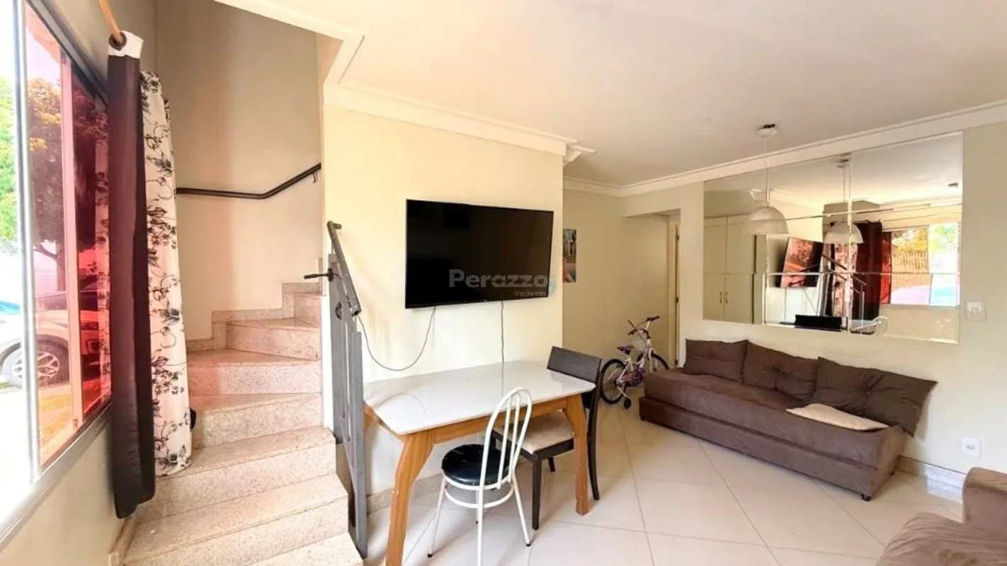 Ótima Casa de 2 quartos na QC 15 - Jardins Mangueiral Por R$460.000,00O Condomín...