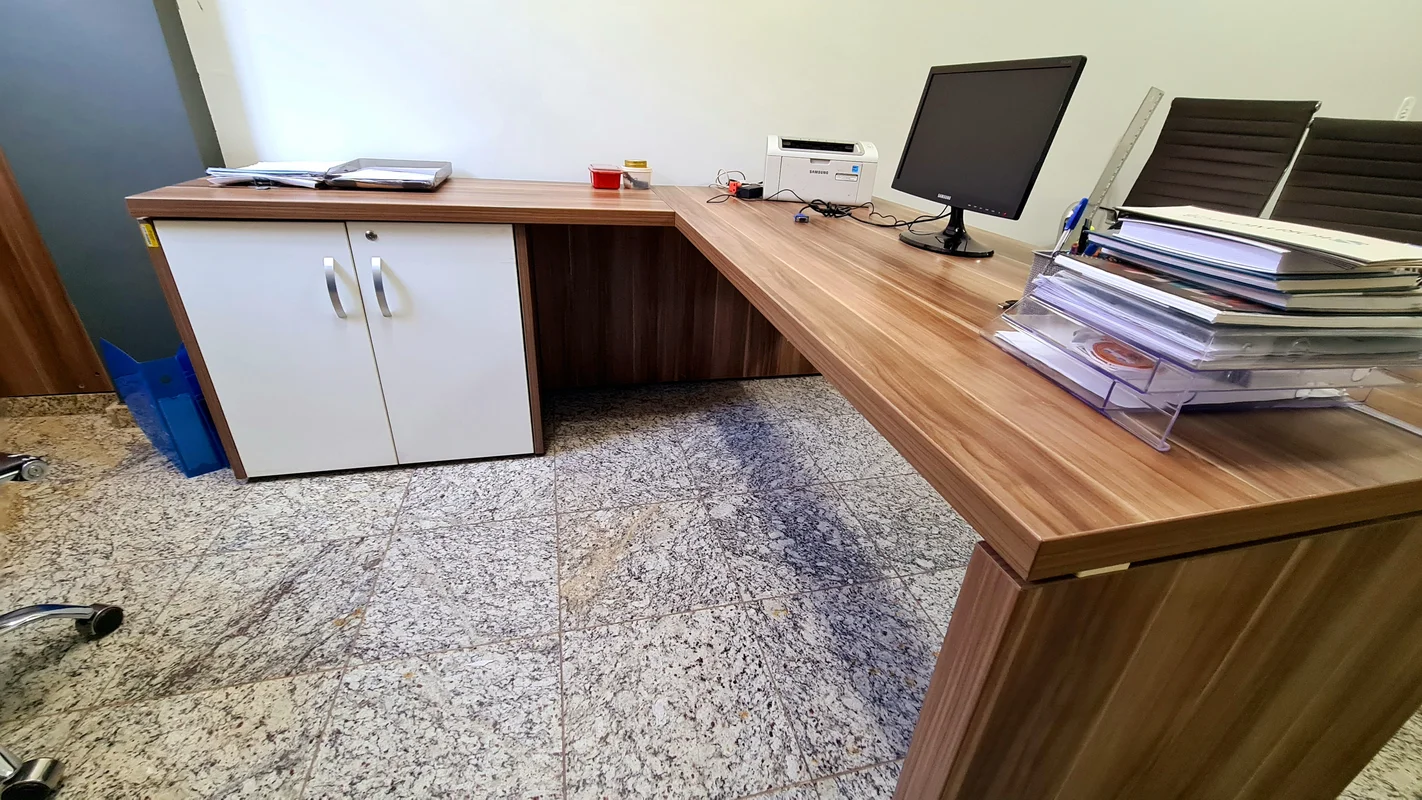OPORTUNIDADE GAMA IMÓVEIS Visitas- 99866-6584 e 98504-0472- Excelente escritório...