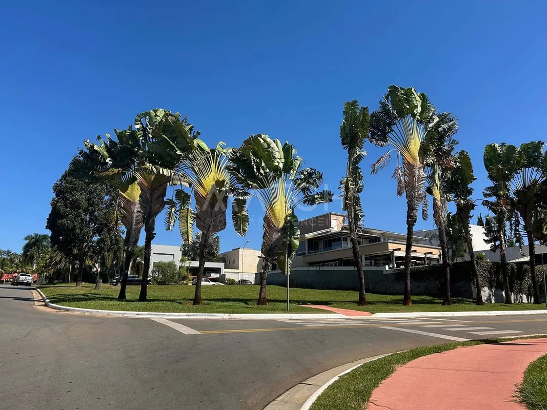 Lote à venda com 789m² no Jardins Milão, Goiânia, GOLote de esquina com 789m² em...
