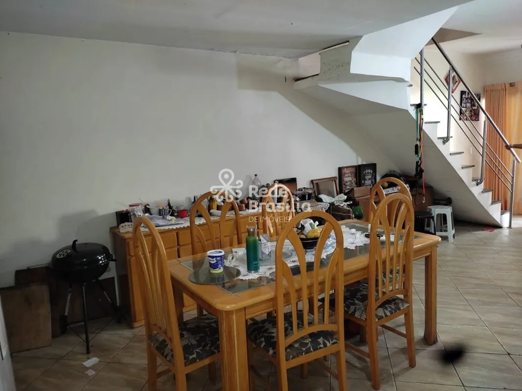 QI 10 | Casa Térrea - Guará IISobrado completo, construído em lote de 90m², idea...