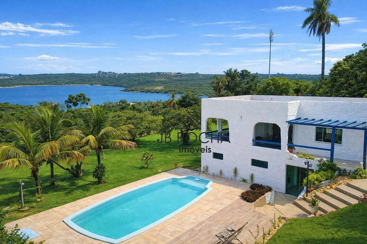 JB ROCHA IMOVEIS VENDE COM EXCLUSIVIDADE - SMLN - MI 13 Casa estilo mediterrâneo...