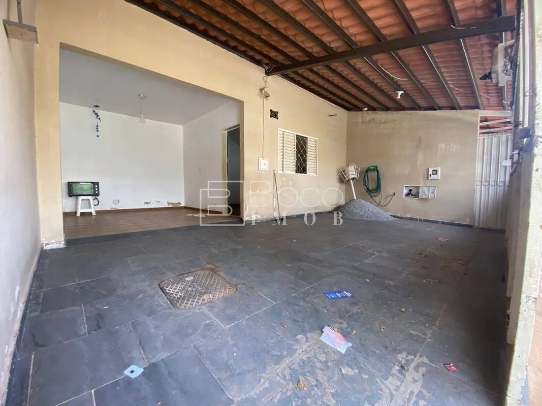 Casa Sobrado 4 quartos sendo 1 suíte BRL 369.900,00VENDOExcelente Sobrado na Qua...