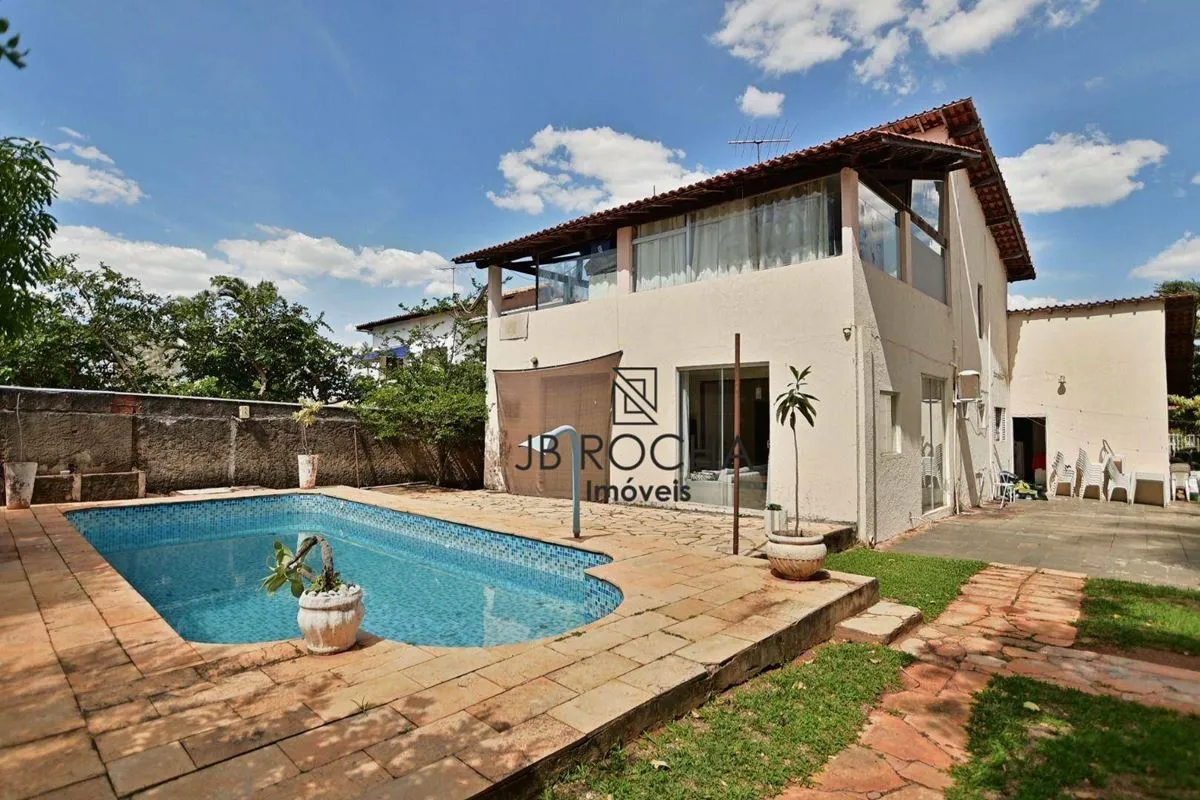 JB ROCHA IMOVEIS VENDE COM EXCLUSIVIDADE (COM ESCRITURA)Casa no Condomínio Jardi...