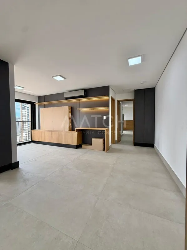 Apartamento à venda semi mobiliado, 2 suítes, 75m2, Setor Bueno, Goiânia, GONo A...
