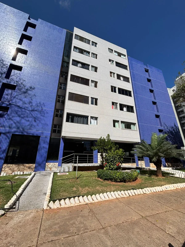 Apartamento 2 quartos, andar alto, ótima localização. 01/12/25