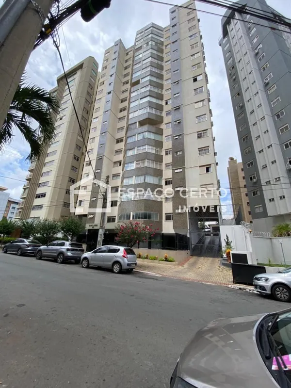 Excelente apartamento no Edifício Sant James, com 130m², andar alto voltado para...