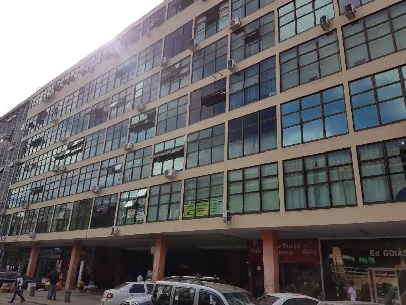 Planalto Central Imóveis vende com exclusividade sala comercial 35m², bem locali...