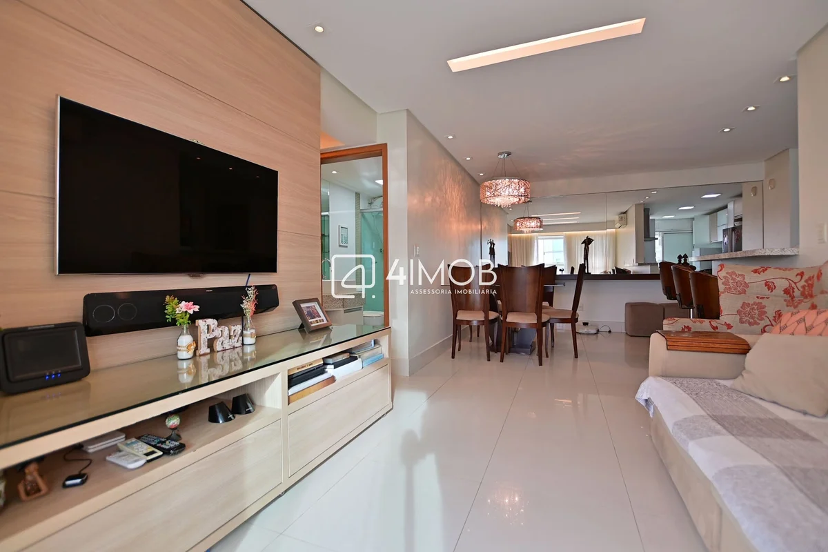 QS 102 RESIDENCIAL PANORAMA, ANDAR ALTO COM VARANDA E 2 VAGAS.Venha morar nesse ...