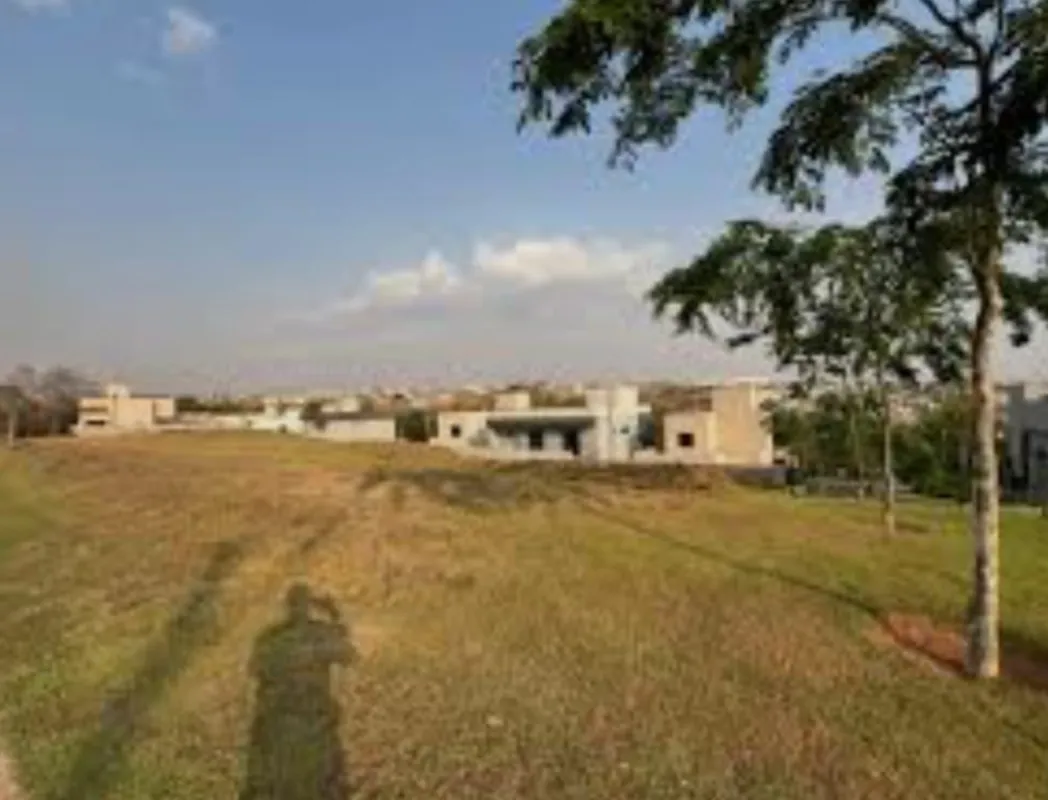 Lote no Condomínio Jardins CapriÁrea Total 271,49ótimo localpronto para construç...