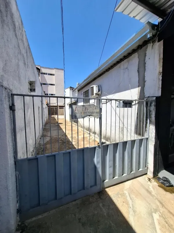 Casa Comercial com 3 Quartos ? Excelente OportunidadeÓtima casa comercial compos...