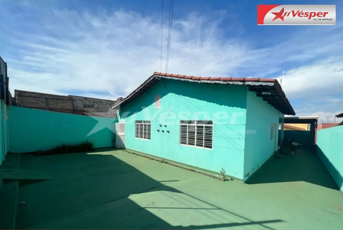 Casa com 260,00m² no Setor Residencial Garavelo Park.Estrutura pronta para berçá...