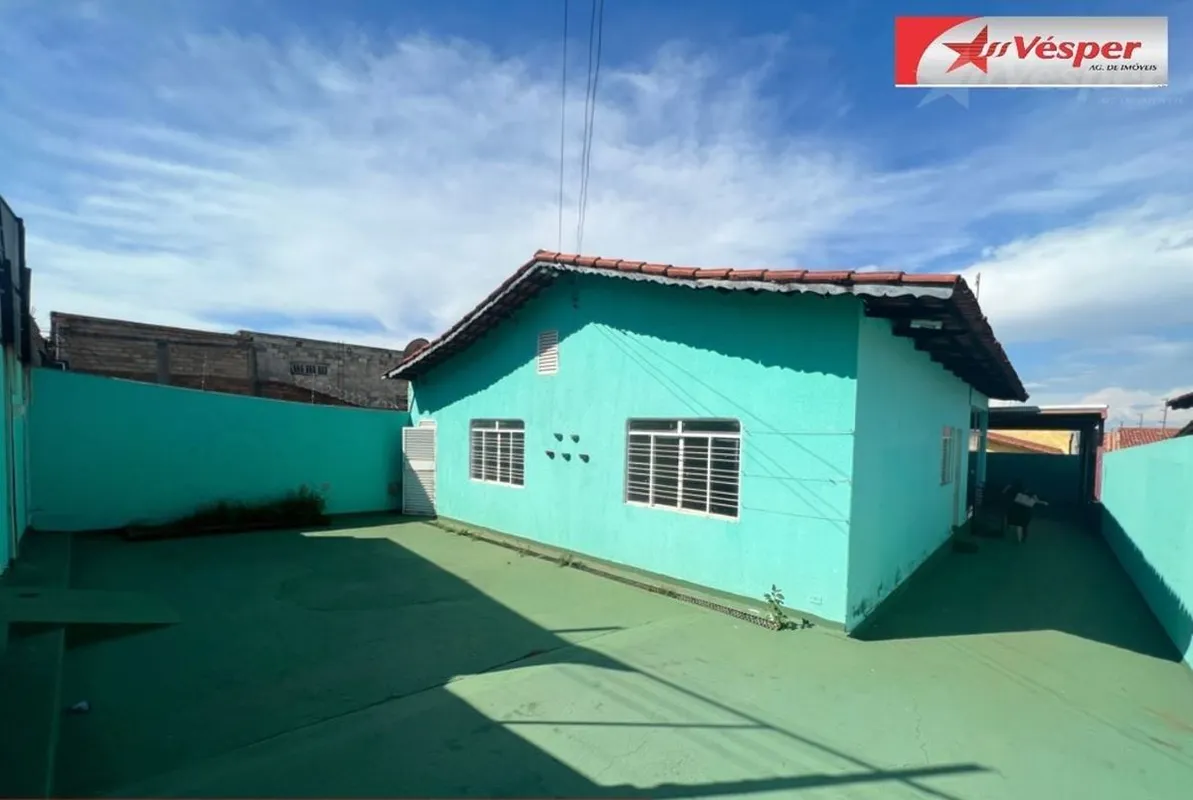 Casa com 260,00m² no Setor Residencial Garavelo Park.Estrutura pronta para berçá...