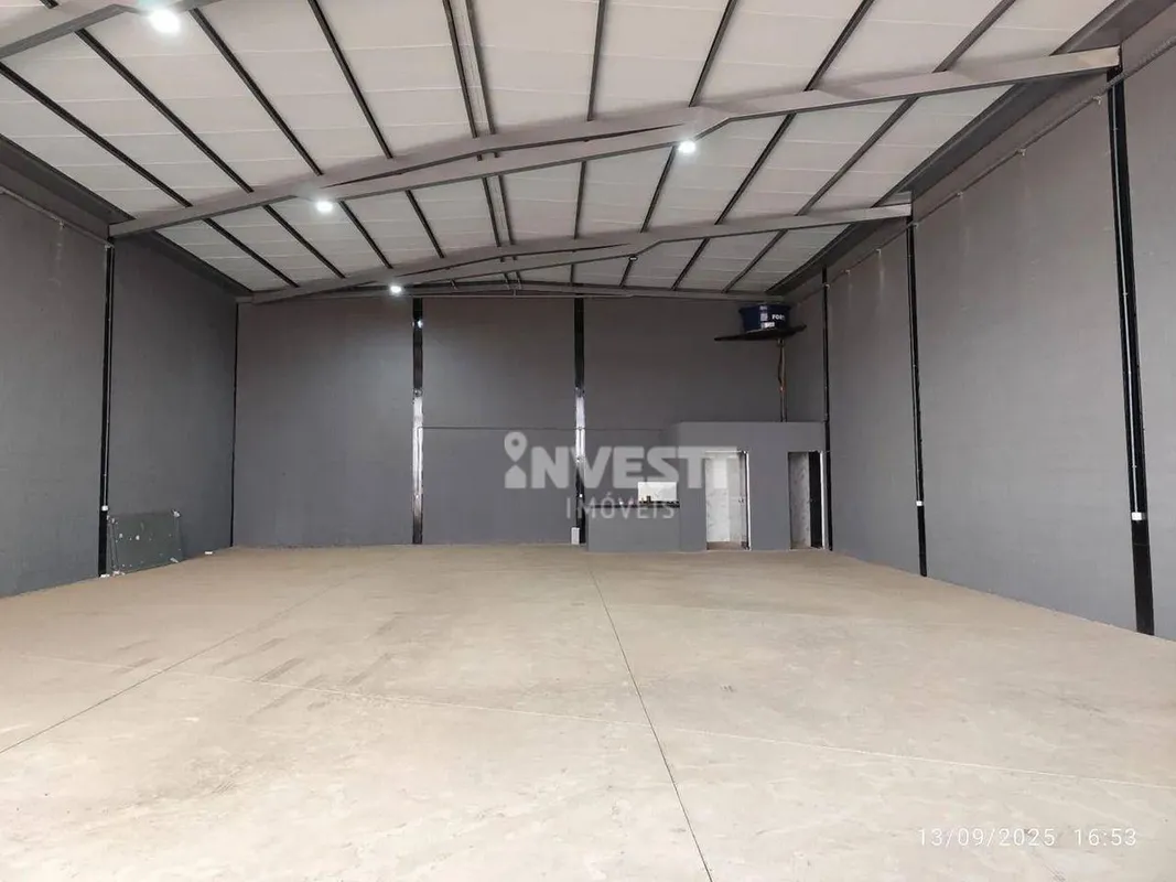 Cód. 622613Galpão Novo | 350 m² | Estrutura Moderna e Excelente Padrão de Acabam...