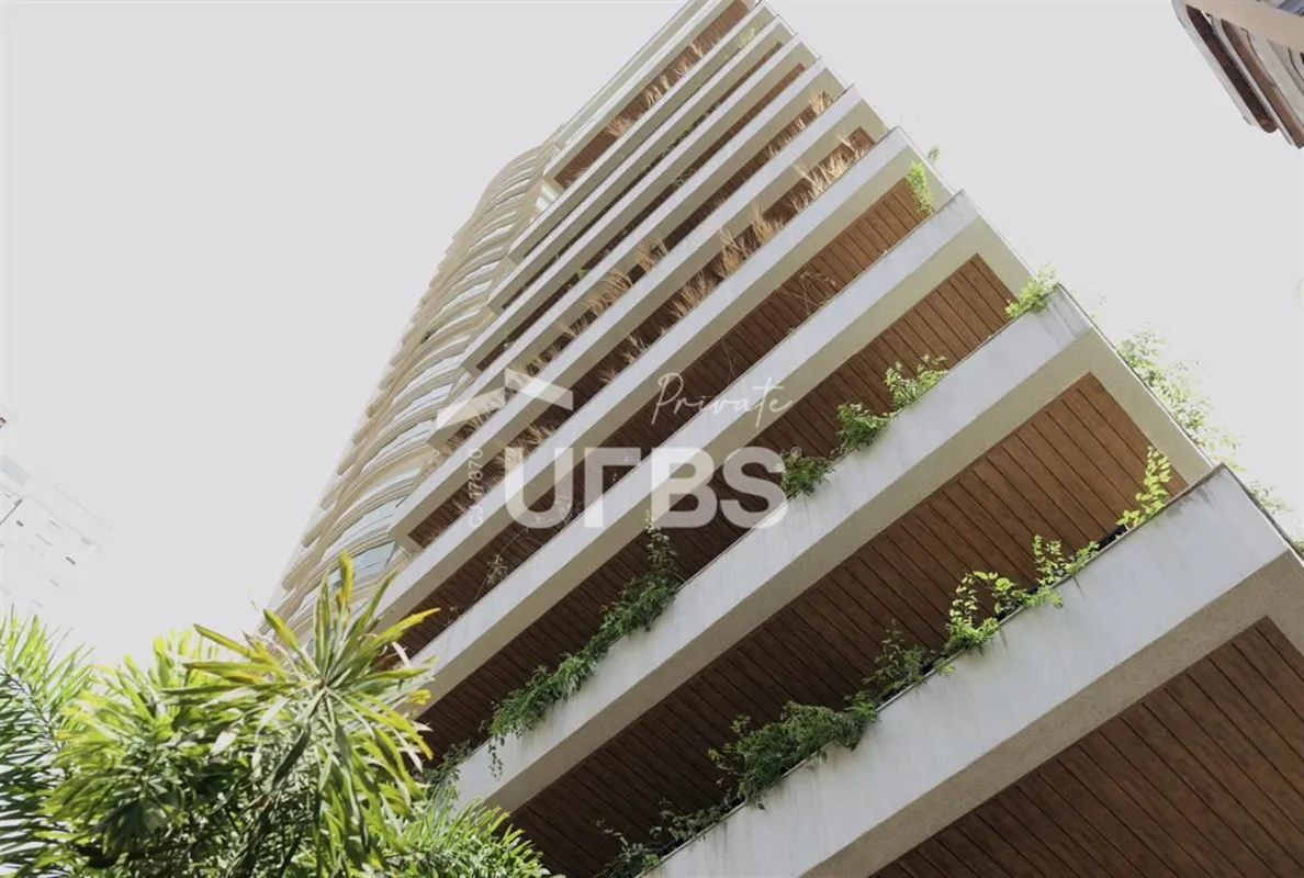 COD U-0028953 - Apartamento com 3 suítes e 4 vagas de garagem, essa unidade poss...