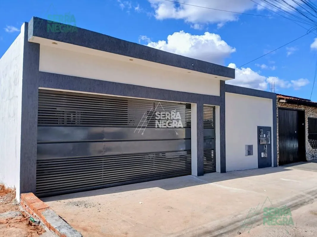  Casa moderna e nova! Casa da frente toda na laje, com 110m², distribuídos da se...