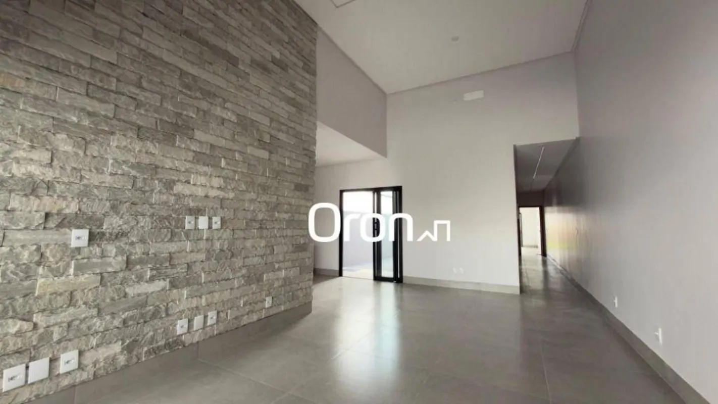 CÓDIGO DO IMÓVEL: CA1919LOCALIZAÇÃOEm ótima localização. Com fácil acesso às pri...