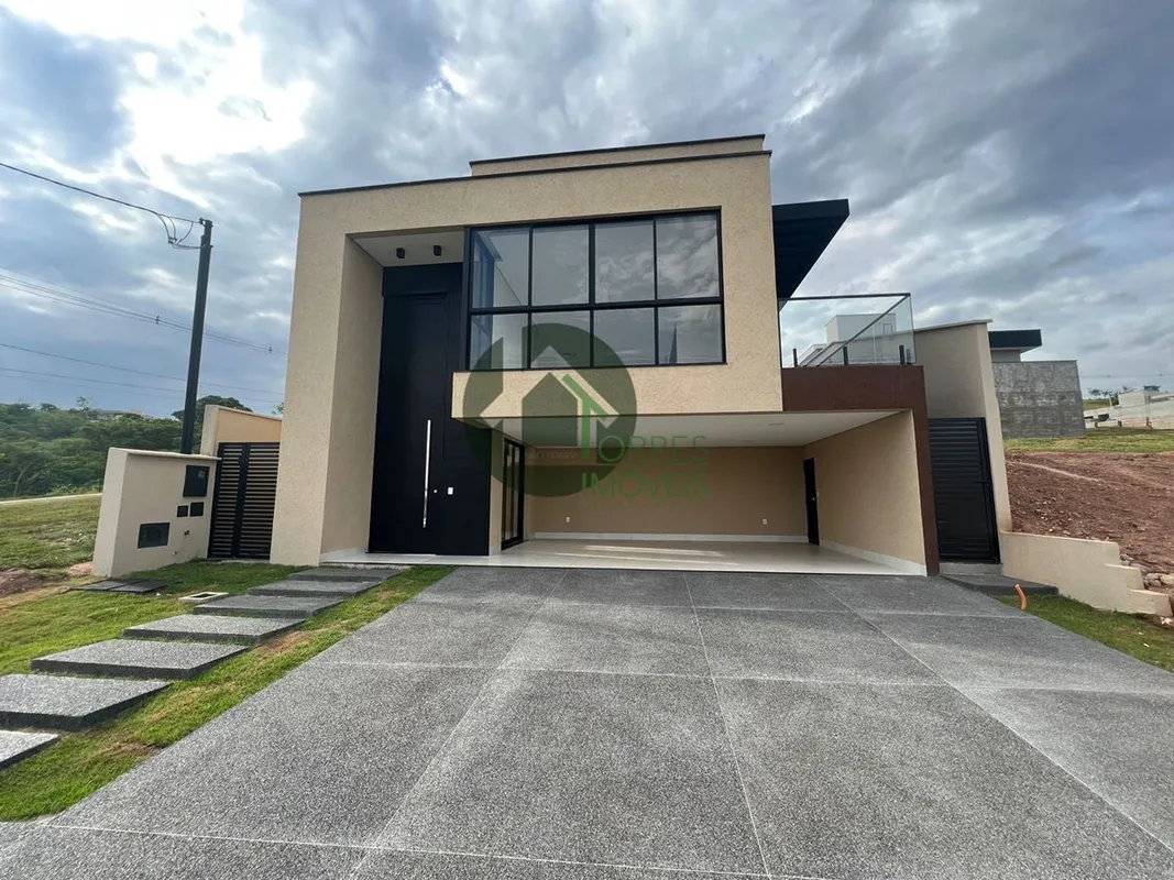  RESIDÊNCIA MODERNA E SOFISTICADA – ALTO PADRÃO E EXCLUSIVIDADE Área do Terreno:...
