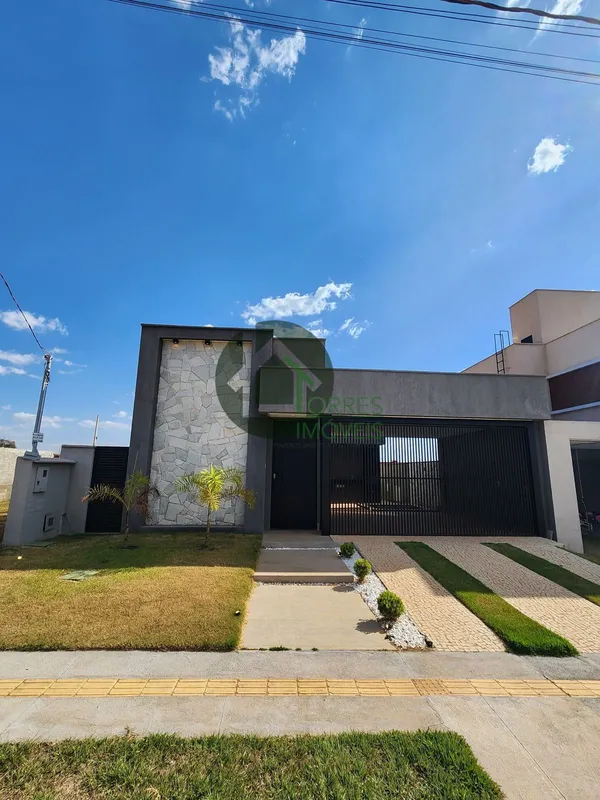  Casa – Jardins BolonhaCasa térrea com projeto contemporâneo e funcional, locali...