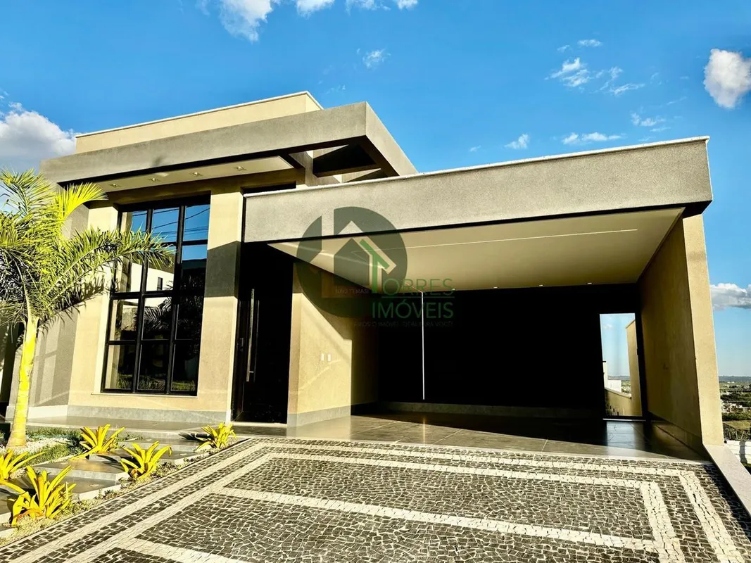  Casa Sub Térrea  360m² Área total  197m² Contruçao  3 Suítes (Sendo uma master)...