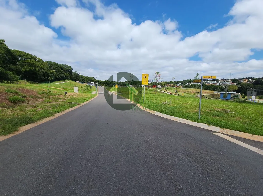 Vendo estes excelentes lotes totalizando 1.355,59 m² de terrenoSendo o Lote 1 de...