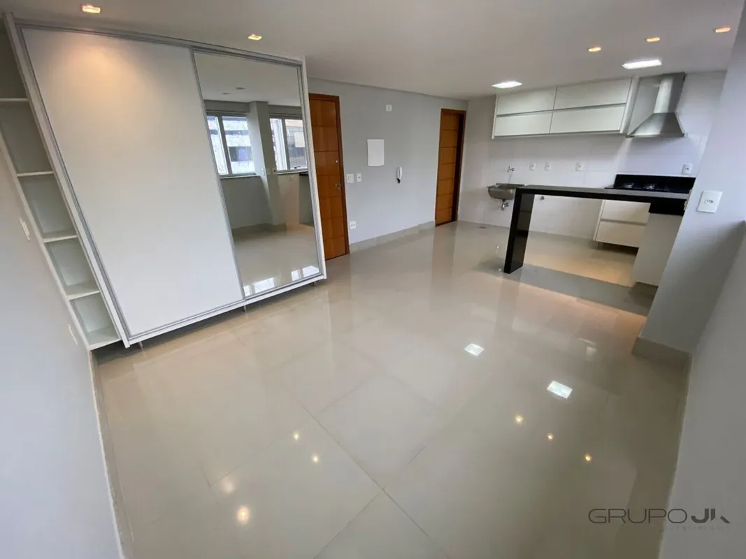 O imóvel conta com armários planejados, fogão cooktop, coifa e instalação para m...