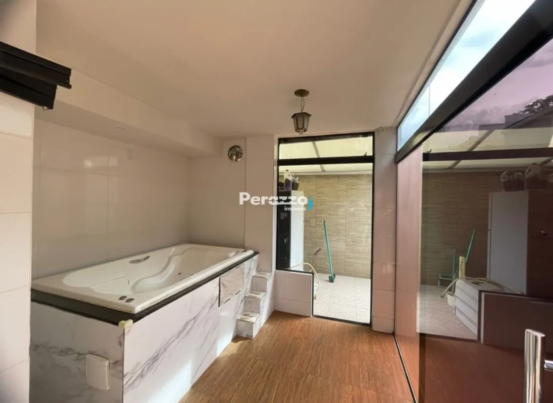 Conforto e Lazer em uma Residência de 3 Quartos com Hidromassagem na QC 11 do Ja...