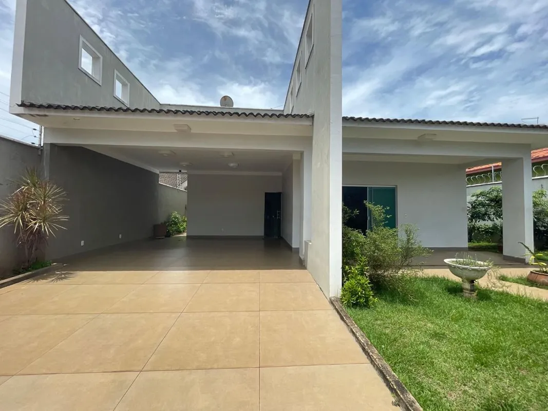 Casa à venda na 606 Sul Conforto, estilo e localização privilegiada!Se você está...