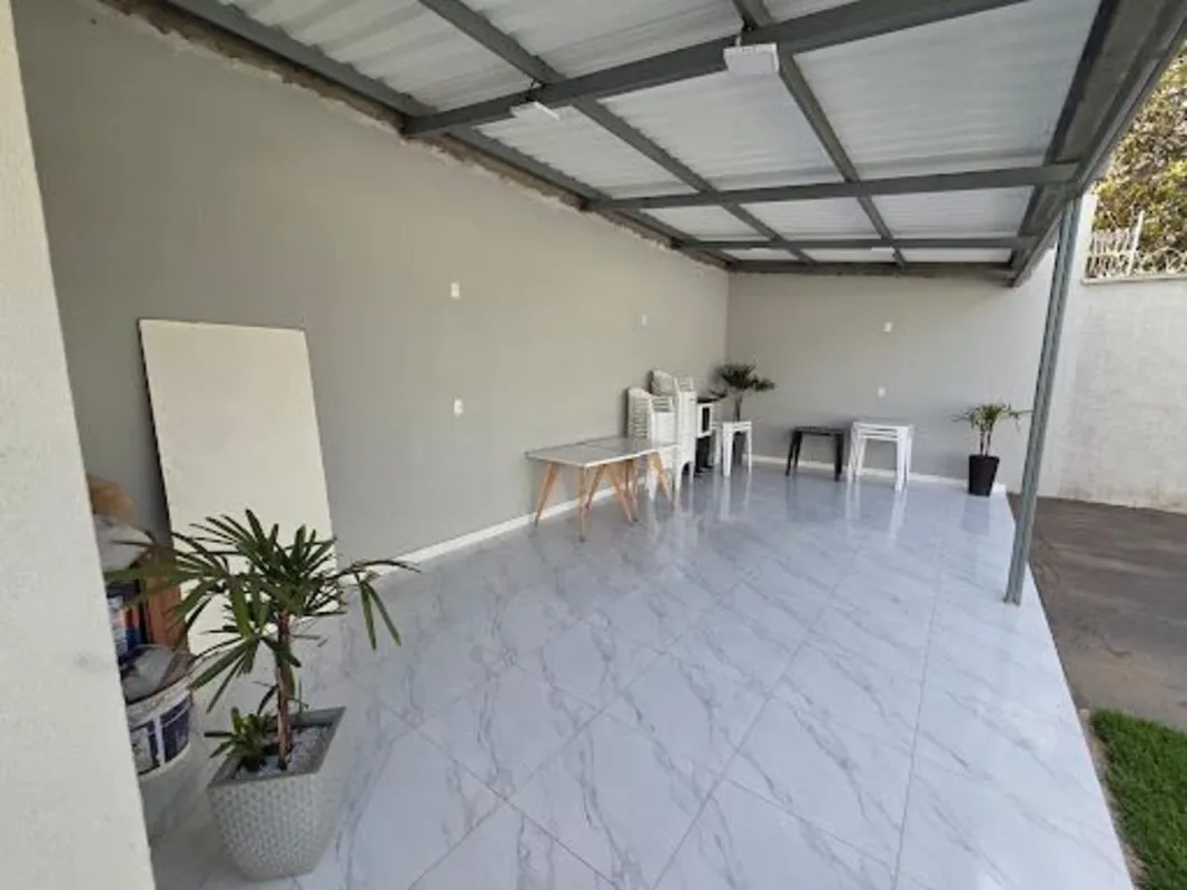 PROPRIEDADE RURAL COMPLETA, SUSTENTÁVEL E PRONTA PARA USO! Se você busca tranqui...