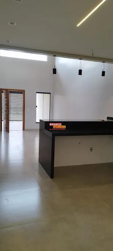 Branco imóveis Casa térrea de alto padrão, nunca habitada, projetada para oferec...