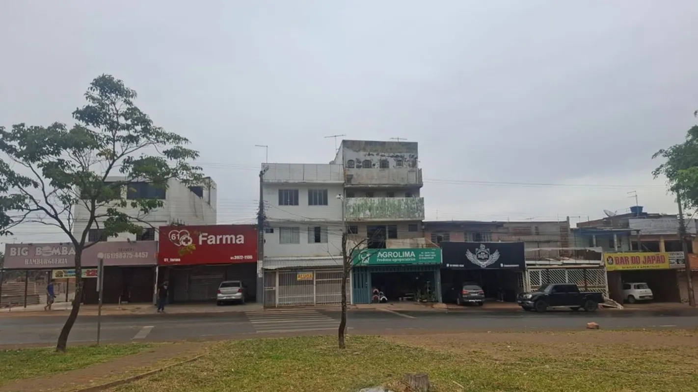Aproximadamente 50,00m², a região permite grande circulação de pessoas proporcio...