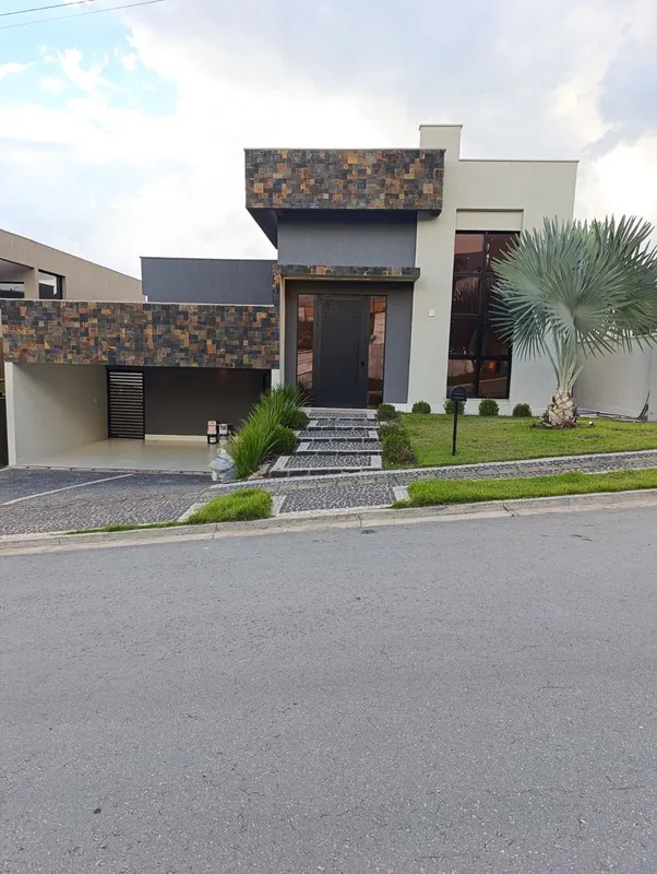 Sobrado Jardins Bolonha234,00 m2 de construção 360,00 m2 de terreno Parte térrea...