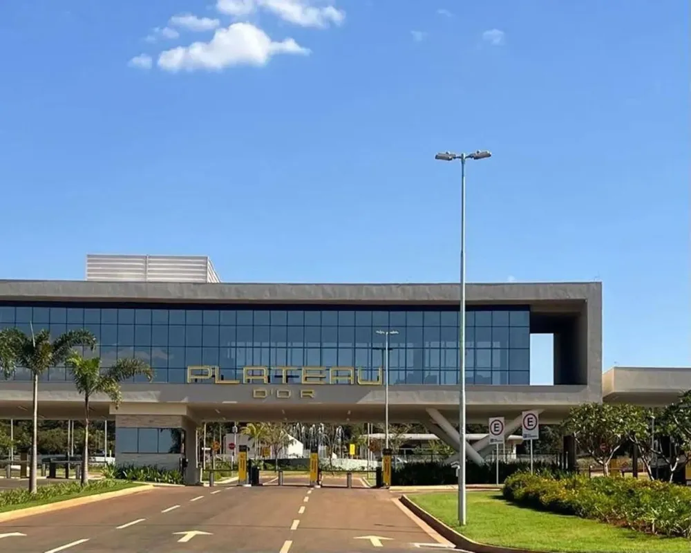 PLATEAU D'OR UNIQUE É UM CONDOMINIO DE ALTOSSIMO LUXO E CONTA COM VÁRIOS ITENS D...