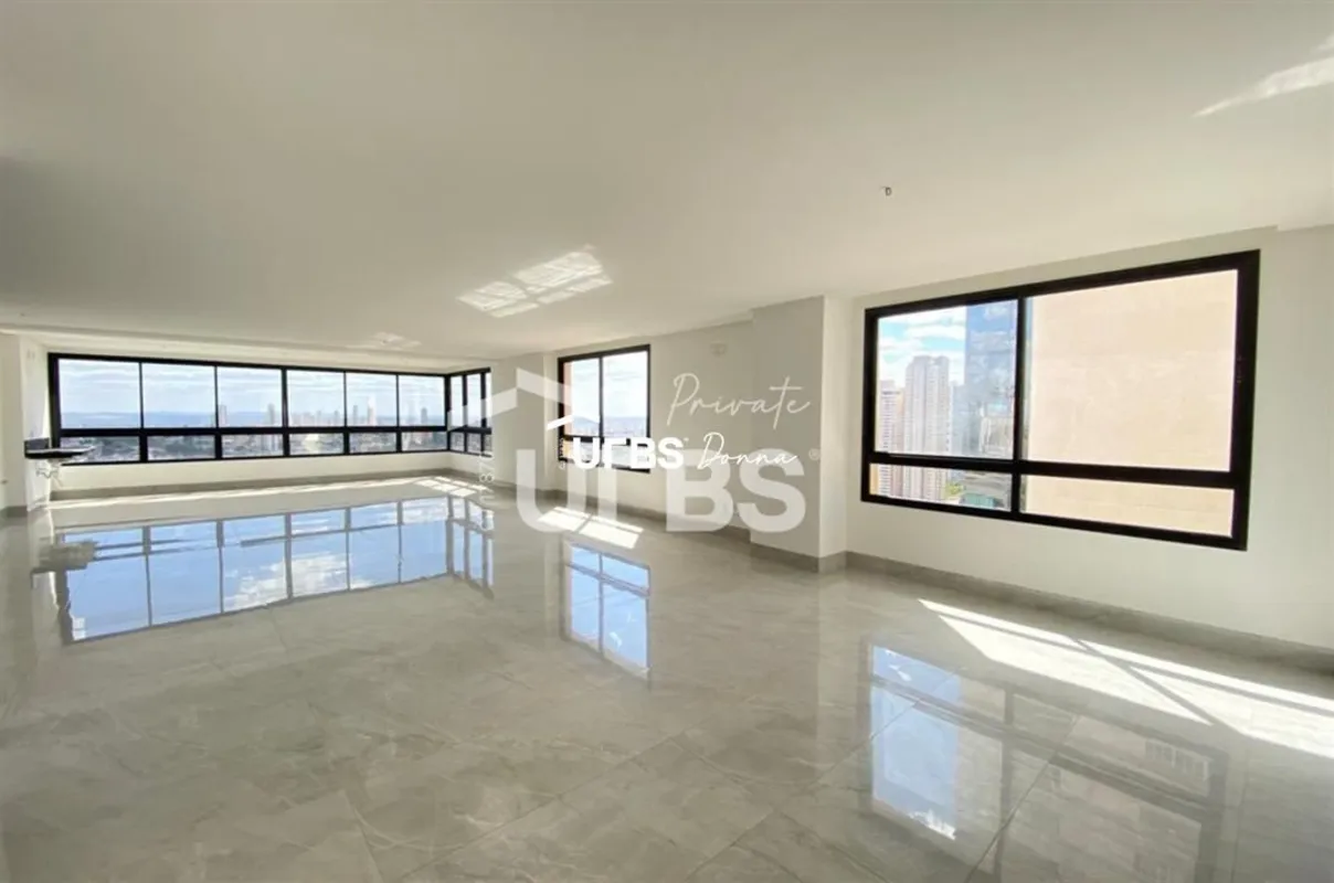 COD U-0011340 - Apartamento localizado em um andar alto, um belíssimo projeto co...
