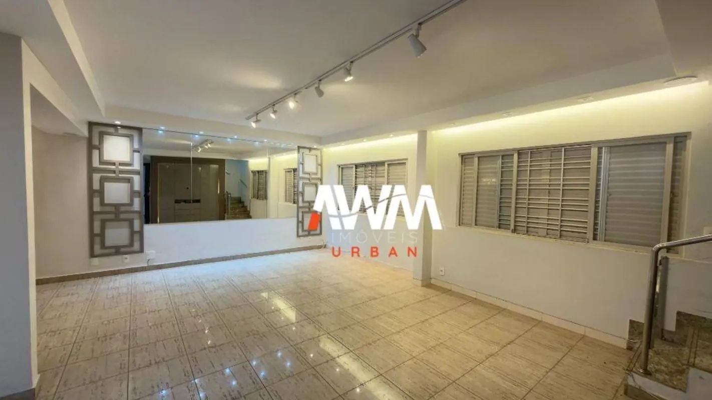 Sobrado em condominio fechado no Setor Bueno com 3 suítes plenas com armários e ...