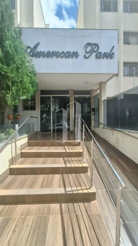 Excelente localização de apartamento situado no Jardim América  02 quartos 02 ba...