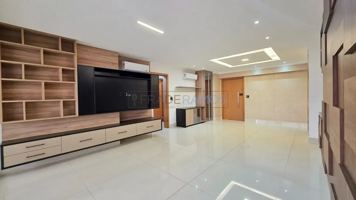 Apartamento semi mobiliado com 3 suítes para locação no Setor Bueno, no Residenc...