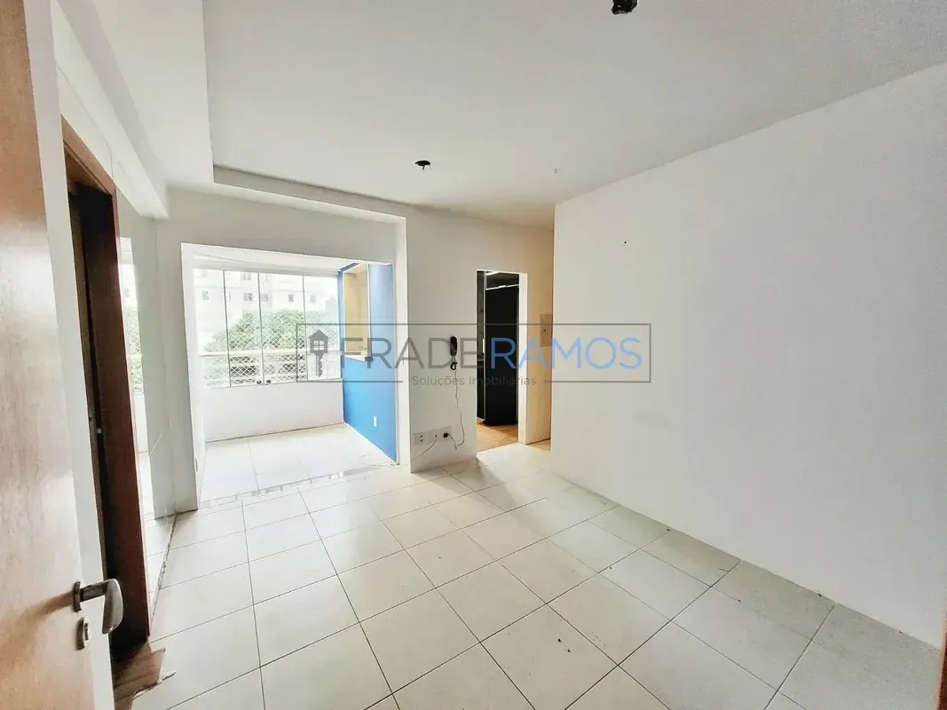 Apartamento 02 quartos, 01 suíte, disponível para venda na Vila Maria José. Próx...