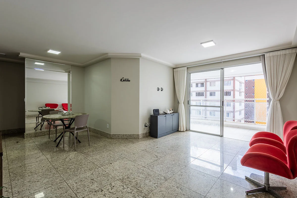 Excelente apartamento à venda no Residencial Costa do Sol, localizado na Quadra ...