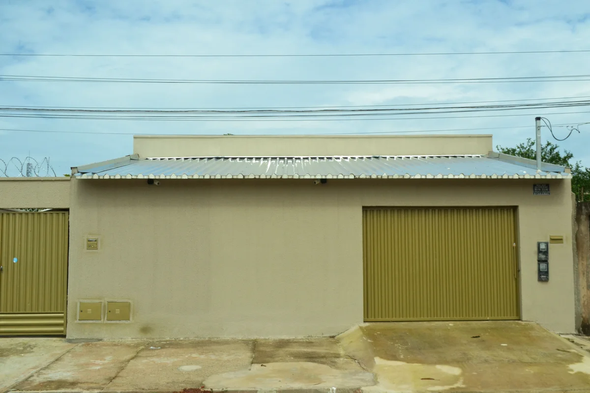 Casa para aluguel, confortável, 3 dormitórios - 1 suíte. Residencial Caraíbas, A...