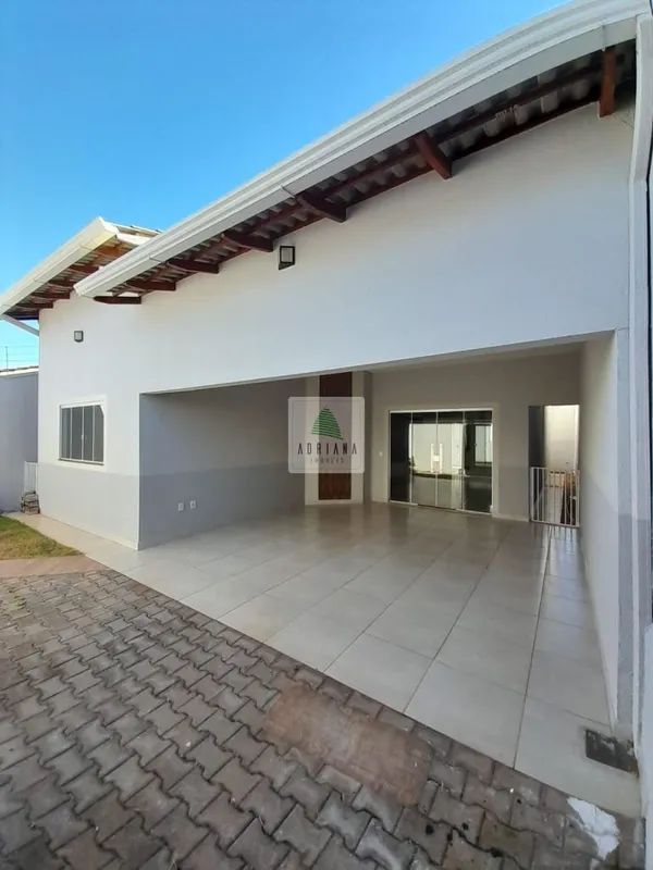 Casa 3/4 com suíte, pé direito duplo na sala, cozinha, área gourmet, casa com il...