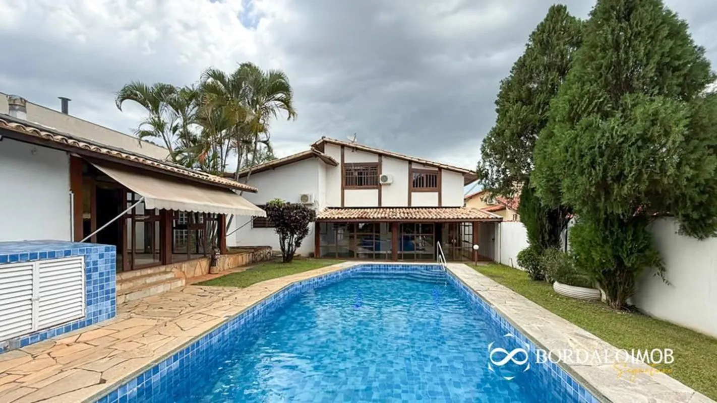 VILLA152534 - Última atualização: 27/04/26 23:31A casa tem garagem para quatro A...