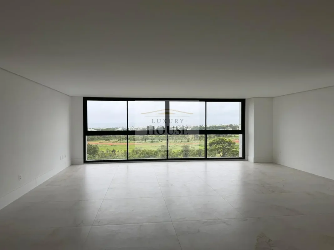 Excelente oportunidade na SQNW 105 Bloco D, Noroeste, Brasília: cobertura exclus...